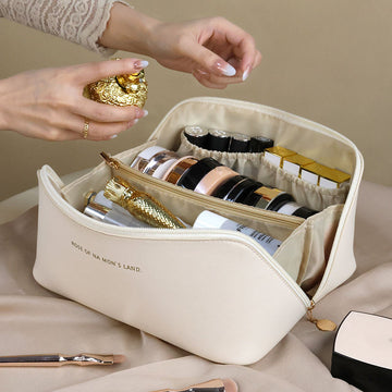 Fashionable Multi-functional High-end Travel Makeup Bag, Large Capacity